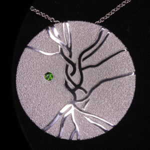 RetinaAnhaenger-individuelle-schmuckstuecke-Platin-turmalin