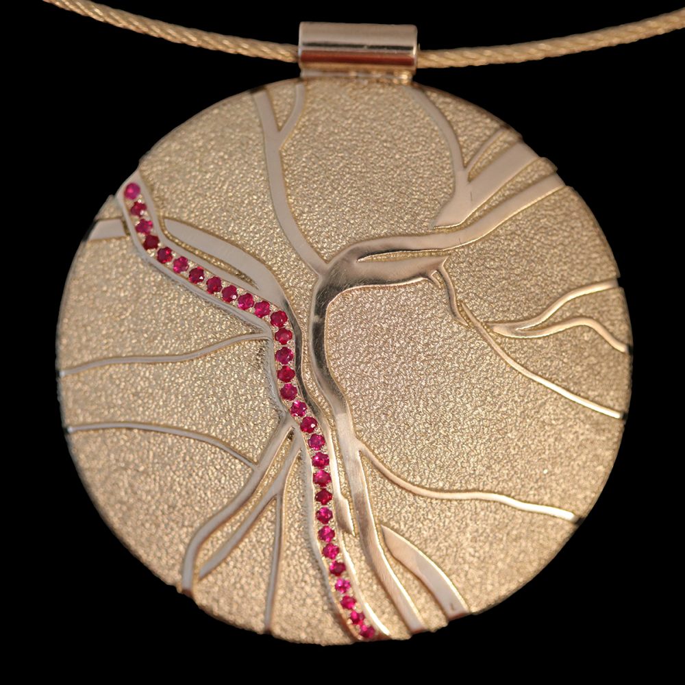 Gold Anhänger Rubin-Ader Retinamuster