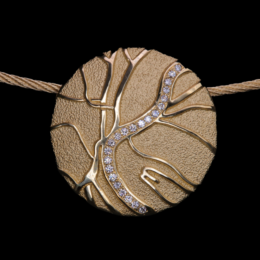 Gold Anhänger Brillantader Retinamuster